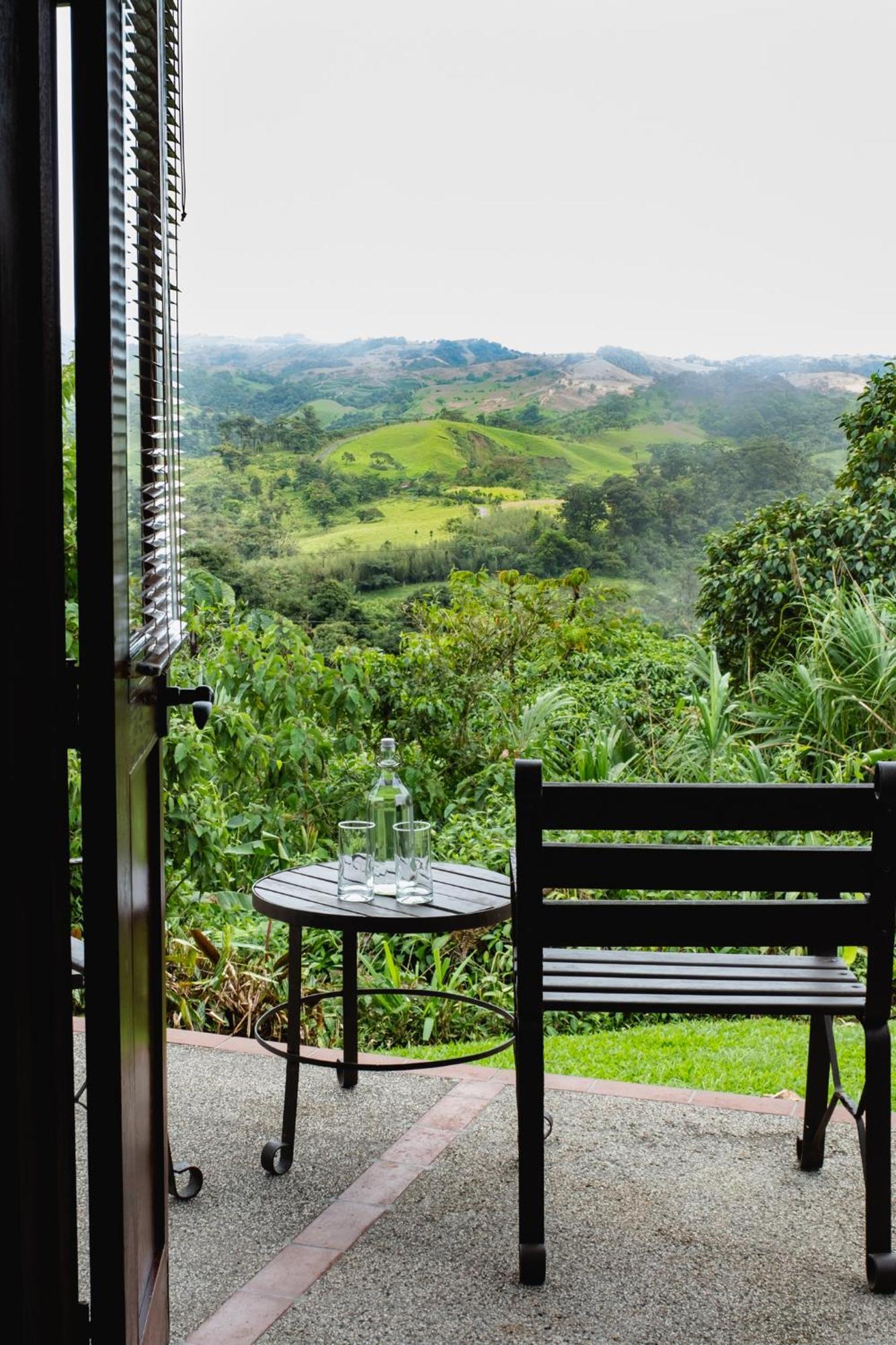 Villa Blanca Cloud Forest Hotel & Retreat Сан-Рамон Номер фото